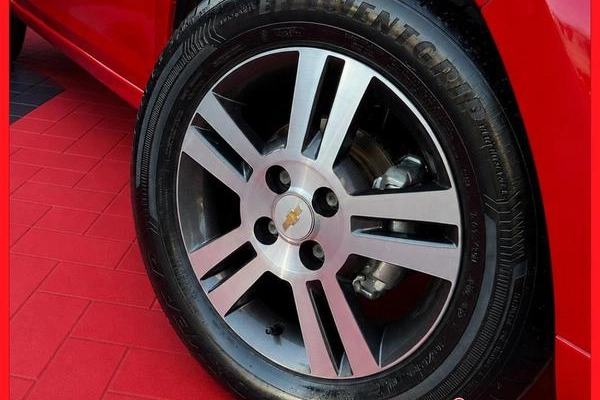 imagem-https://www.socarrao.com.br/sc-vehicle-images-prod/3645281/1788541059306-8410272_4_B_a453355e41.jpg