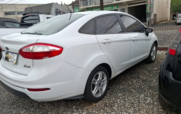 imagem-https://www.socarrao.com.br/sc-vehicle-images-prod/3645295/1788541231157-NmUyNTM4OTgtM2Q0Ny00OGYyLWJlNmUtY2Y2NjI3NDY0MDQxLmpmaWY.jfif