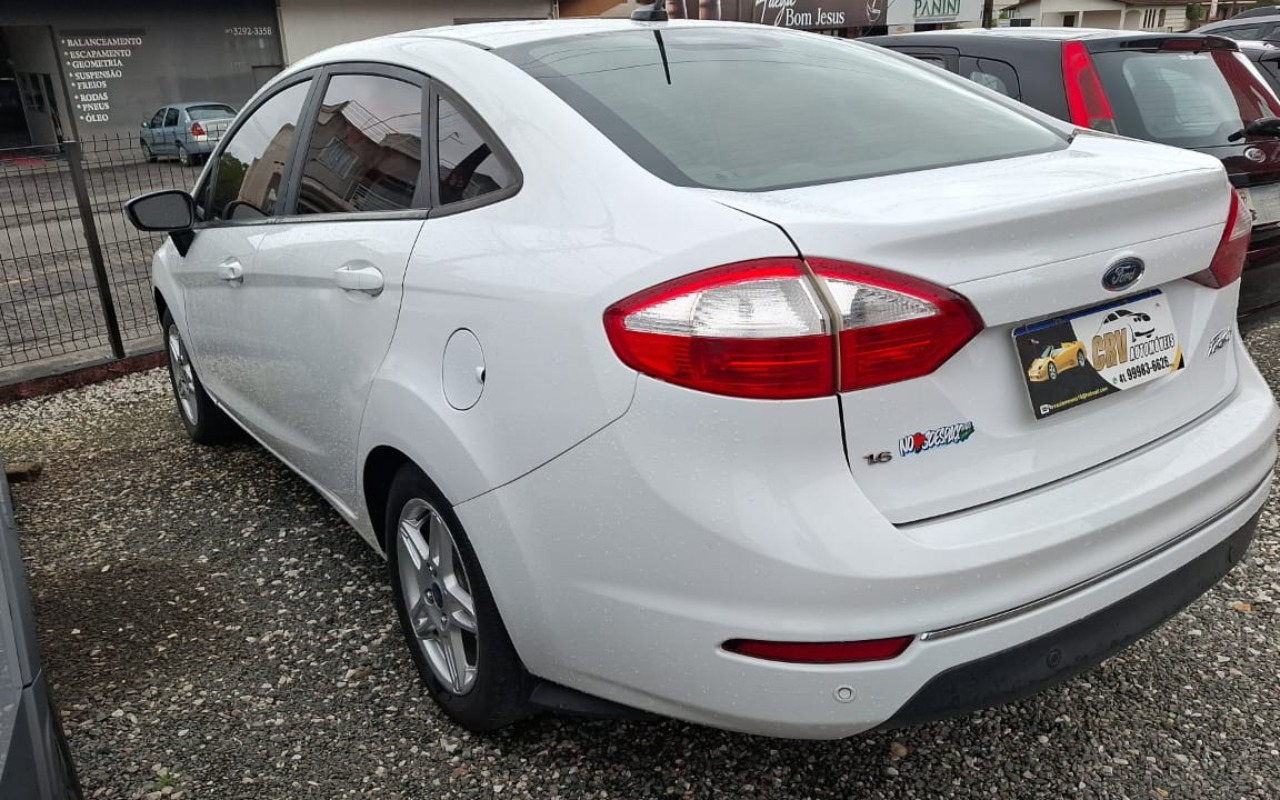imagem-https://www.socarrao.com.br/sc-vehicle-images-prod/3645295/1788541231269-NGFjYWU0Y2YtMTViMS00YTFlLWJjODUtMThiMjk3ZmEzMmJkLmpmaWY.jfif