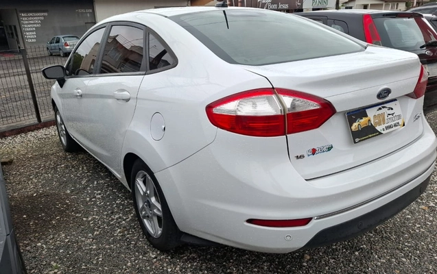imagem-https://www.socarrao.com.br/sc-vehicle-images-prod/3645295/1788541231269-NGFjYWU0Y2YtMTViMS00YTFlLWJjODUtMThiMjk3ZmEzMmJkLmpmaWY.jfif