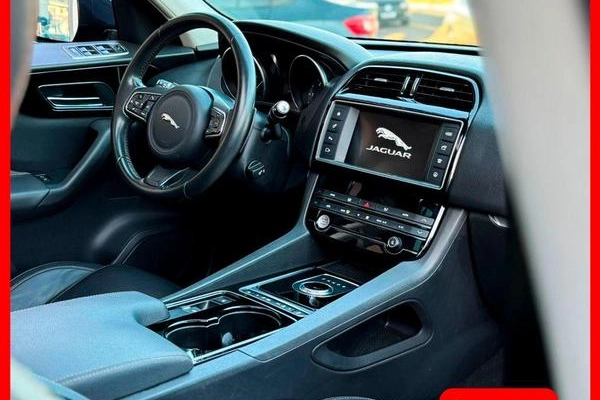 imagem-https://www.socarrao.com.br/sc-vehicle-images-prod/3645302/1788541343959-7107730_7_B_48a9dacb3c.jpeg