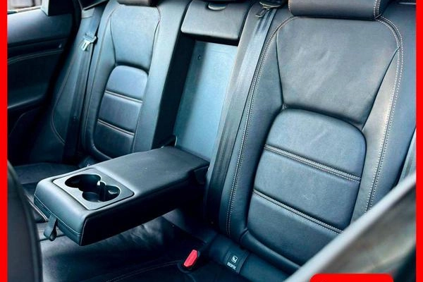 imagem-https://www.socarrao.com.br/sc-vehicle-images-prod/3645302/1788541343966-7107730_11_B_1e66628db9.jpeg