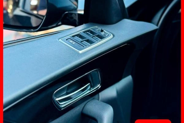 imagem-https://www.socarrao.com.br/sc-vehicle-images-prod/3645302/1788541343971-7107730_15_B_7c1c073d75.jpeg