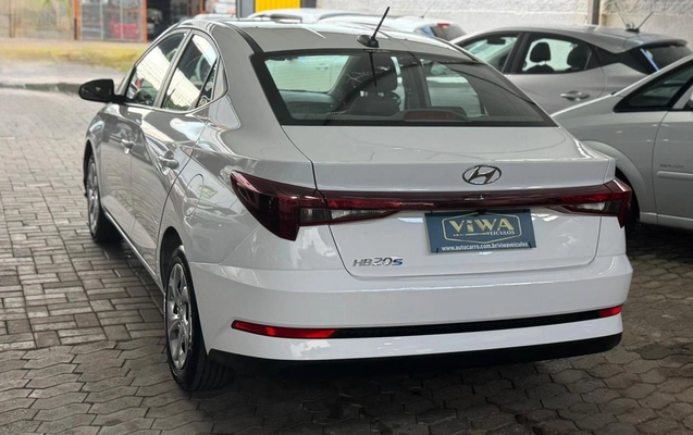 imagem-https://www.socarrao.com.br/sc-vehicle-images-prod/3645304/1788541367752-SEIyMFMgQlJBTkNPIDE0LmpwZw.jpg