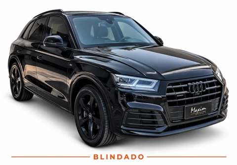 Audi Q5 2020 Preto — foto 1 de 3