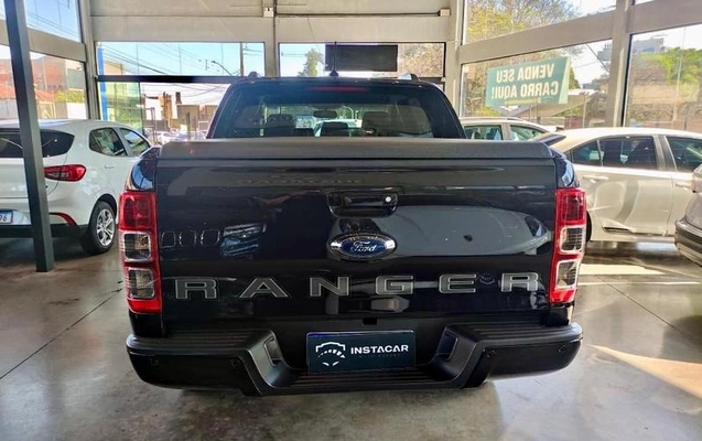 imagem-https://www.socarrao.com.br/sc-vehicle-images-prod/3645309/1789160054760-8451143_17_B_8d49dc6eeb.jpeg