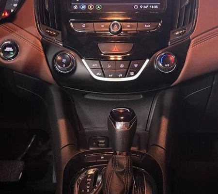 imagem-https://www.socarrao.com.br/sc-vehicle-images-prod/3645316/1788541639390-8449594_17_B_27523bc786.jpeg