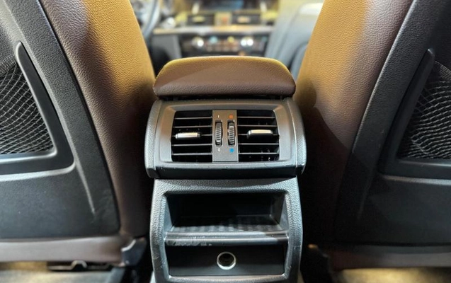 imagem-https://www.socarrao.com.br/sc-vehicle-images-prod/3645494/1789140310211-8406995_19_B_ef8db06ad7.jpeg