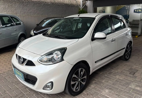 Nissan MARCH 2015 Branco — foto 1 de 3
