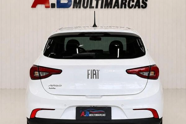 imagem-https://www.socarrao.com.br/sc-vehicle-images-prod/3645612/1788542225356-8449944_11_B_387b436745.jpeg