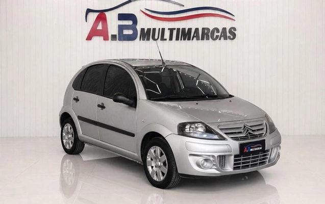 imagem-https://www.socarrao.com.br/sc-vehicle-images-prod/3645688/1789158486398-8439413_15_B_54b2749ad0.jpeg