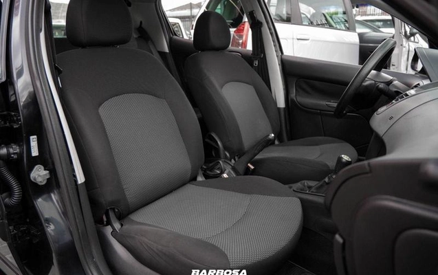 imagem-https://www.socarrao.com.br/sc-vehicle-images-prod/3645694/1788542704024-8451270_13_B_71e7086af9.jpeg
