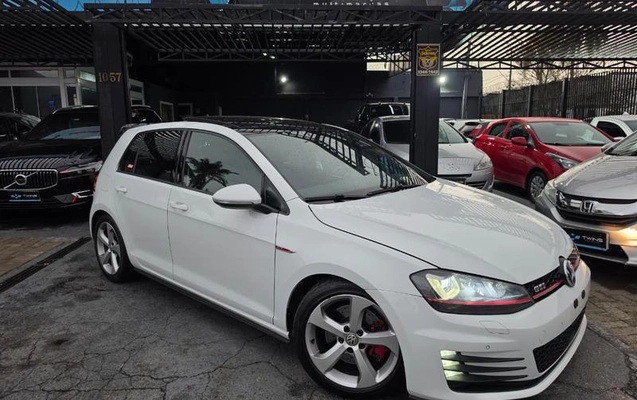 imagem-https://www.socarrao.com.br/sc-vehicle-images-prod/3645698/1788989702402-8446977_15_B_a91439f556.jpeg