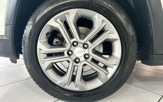 imagem-https://www.socarrao.com.br/sc-vehicle-images-prod/3645702/1789659607962-8444551_8_B_83654d6dd9.jpeg