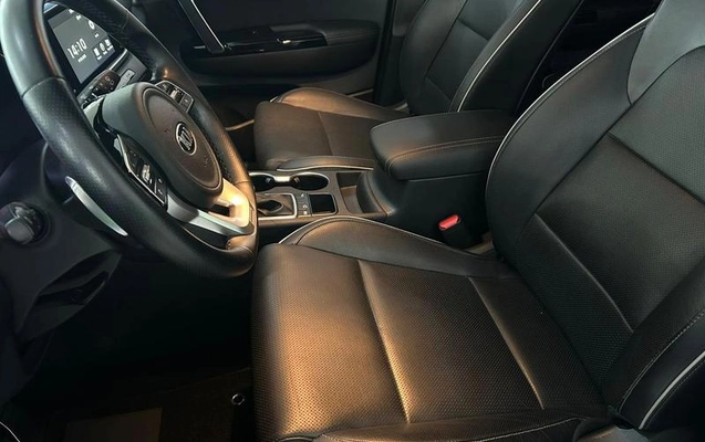 imagem-https://www.socarrao.com.br/sc-vehicle-images-prod/3645754/1789420007262-8448433_11_B_cb6cee0280.jpeg