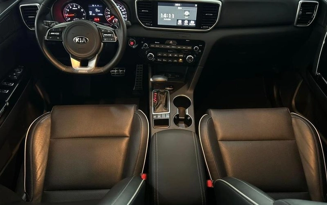 imagem-https://www.socarrao.com.br/sc-vehicle-images-prod/3645754/1789420007266-8448433_13_B_8fb7c0929f.jpeg