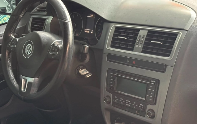 imagem-https://www.socarrao.com.br/sc-vehicle-images-prod/3645967/1788543243025-Rk9YIDMuanBn.jpg