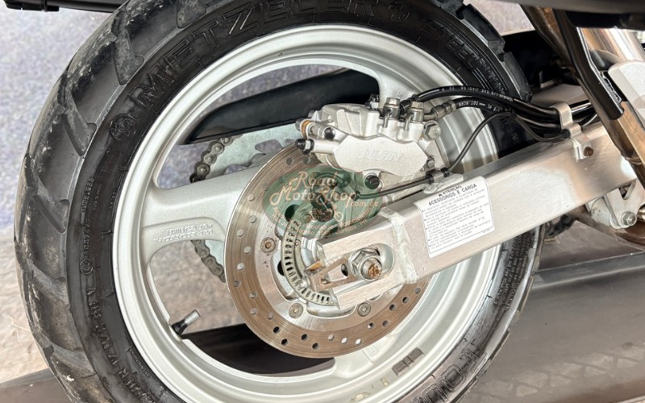 imagem-https://www.socarrao.com.br/sc-vehicle-images-prod/3645982/1788543285746-VkFSQURFUk8gMTAwMCBQUkVUQV8yLmpwZw.jpg