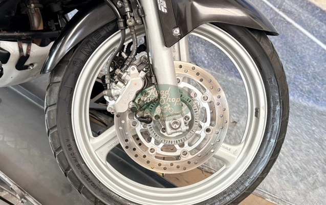 imagem-https://www.socarrao.com.br/sc-vehicle-images-prod/3645982/1788543285994-VkFSQURFUk8gMTAwMCBQUkVUQV80LmpwZw.jpg