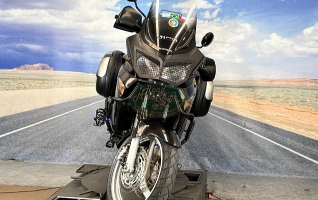 imagem-https://www.socarrao.com.br/sc-vehicle-images-prod/3645982/1788543286532-VkFSQURFUk8gMTAwMCBQUkVUQV83LmpwZw.jpg