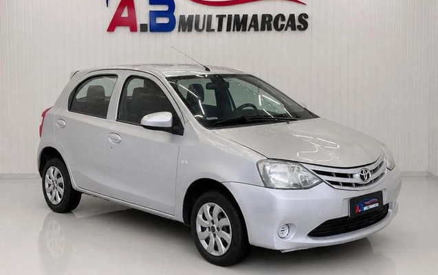 imagem-https://www.socarrao.com.br/sc-vehicle-images-prod/3645997/1788543363444-8439403_14_B_9f2e384b0b.jpeg