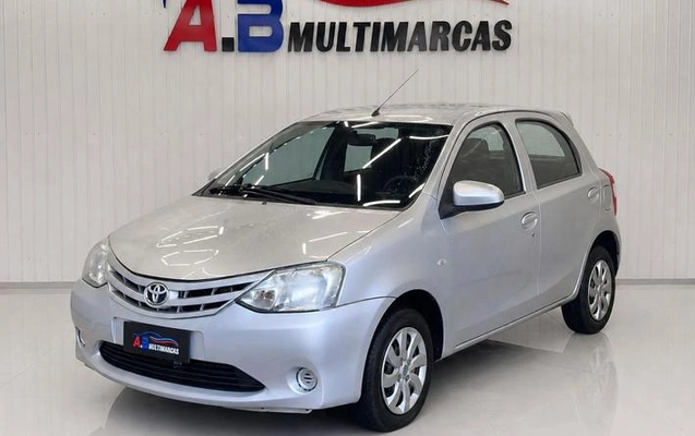 imagem-https://www.socarrao.com.br/sc-vehicle-images-prod/3645997/1788543363446-8439403_12_B_17ae63623d.jpeg