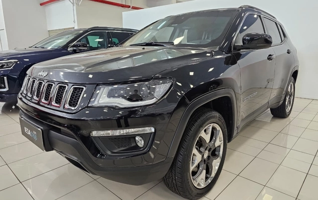 imagem-https://www.socarrao.com.br/sc-vehicle-images-prod/3646008/1788983405779-ikFJ5jHx8W50WjhUTEjarpv0yrWb7eIH.jpg
