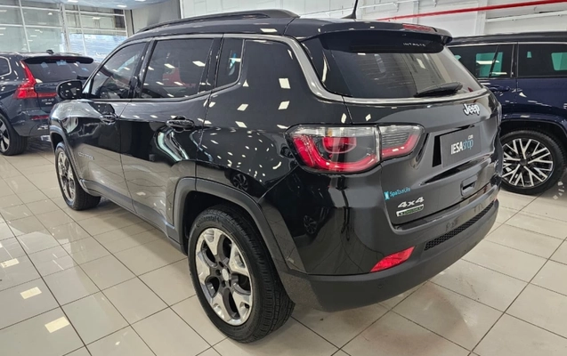 imagem-https://www.socarrao.com.br/sc-vehicle-images-prod/3646008/1788983405786-u4CZynMsS5HqchugYt9q6CWRtP7Jy4zo.jpg