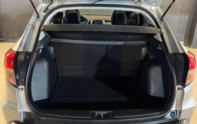 imagem-https://www.socarrao.com.br/sc-vehicle-images-prod/3646031/1788986221219-8430334_18_B_b5ba7d9e93.jpeg