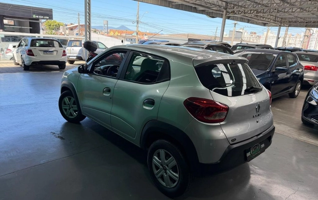 imagem-https://www.socarrao.com.br/sc-vehicle-images-prod/3646084/1789645671250-gb-2eee8be.jpeg
