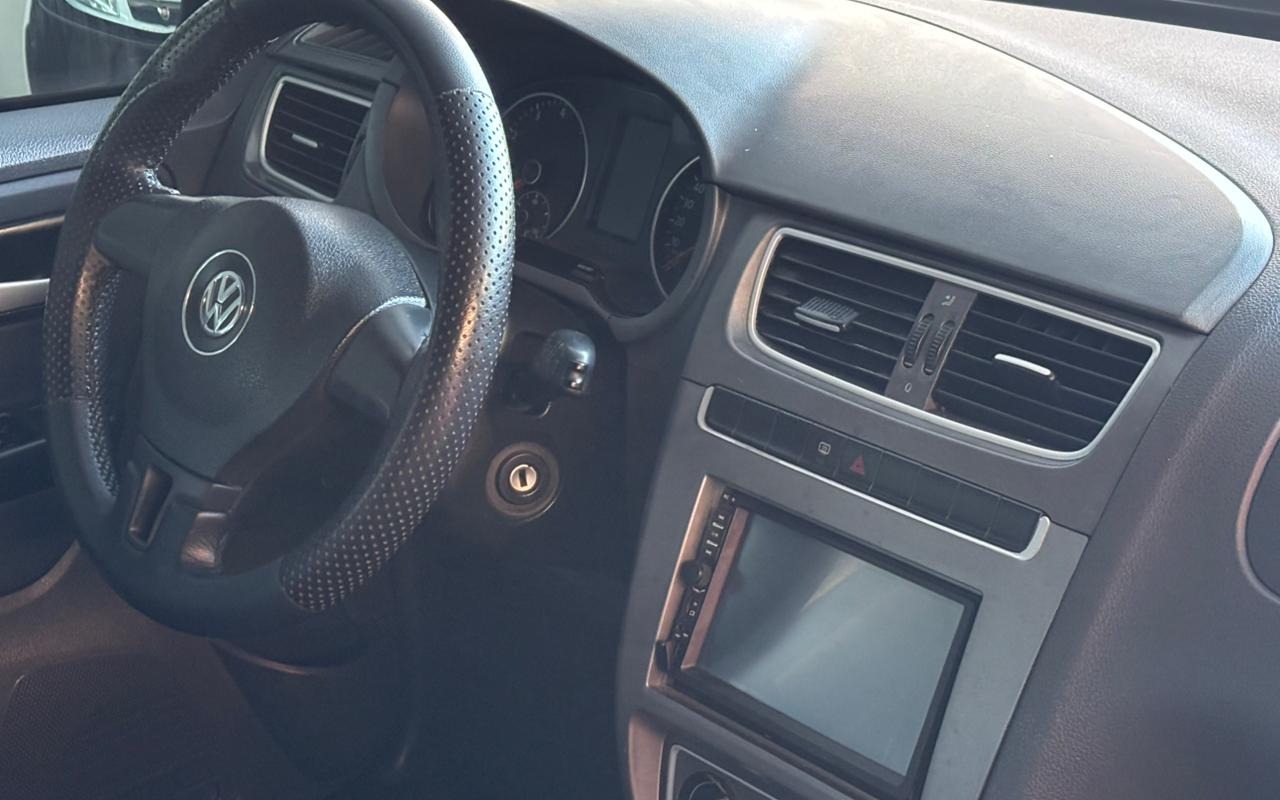 imagem-https://www.socarrao.com.br/sc-vehicle-images-prod/3646153/1788543939473-U1BBQ0VGT1ggNC5qcGc.jpg