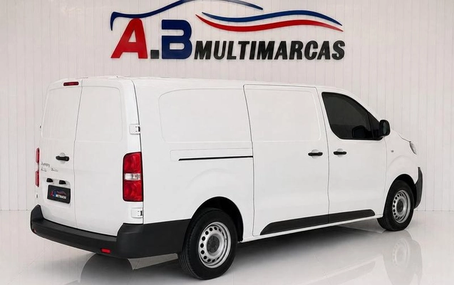 imagem-https://www.socarrao.com.br/sc-vehicle-images-prod/3646210/1788544208035-8439382_11_B_46893c5214.jpeg