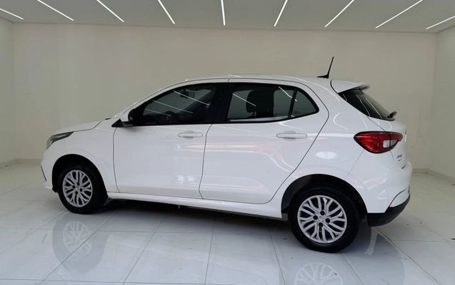 imagem-https://www.socarrao.com.br/sc-vehicle-images-prod/3646331/1788544389852-vehicle_image_1788543830_a3ae2cd35b2a23623c3c8179b794f613.jpeg