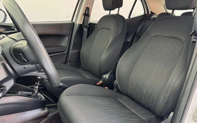 imagem-https://www.socarrao.com.br/sc-vehicle-images-prod/3646331/1788544389873-vehicle_image_1788543873_c9b16cea20285a85543e2c16a02ce217.jpeg