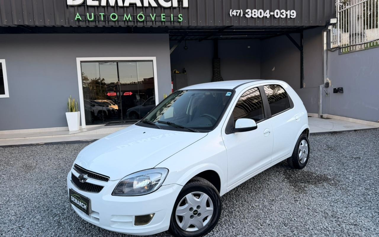 Chevrolet Celta 2015 Branco — foto 1 de 3
