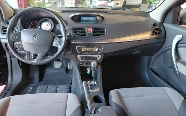 imagem-https://www.socarrao.com.br/sc-vehicle-images-prod/3646531/1788544867308-8396220_15_B_c93d5b7c03.jpeg