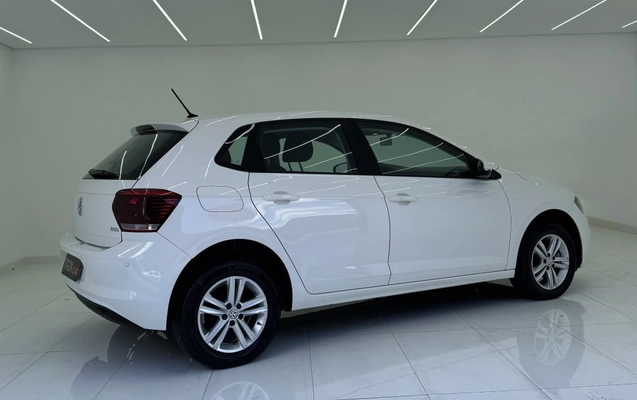 imagem-https://www.socarrao.com.br/sc-vehicle-images-prod/3646546/1788545003359-vehicle_image_1788541769_efecadf429b17c38da9ac79f991ff9e4.jpeg