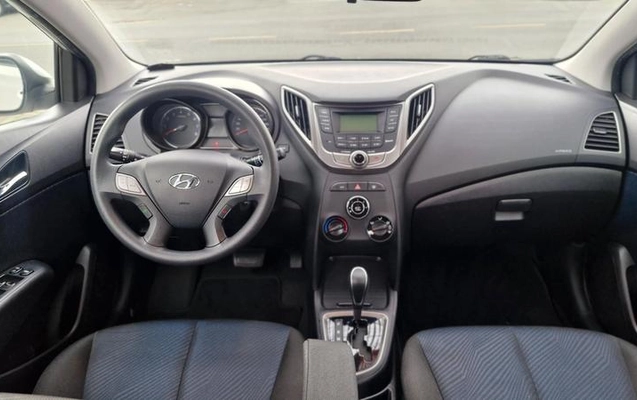 imagem-https://www.socarrao.com.br/sc-vehicle-images-prod/3646549/1789220014963-8451459_13_B_38a439457c.jpeg