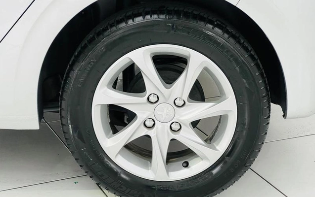 imagem-https://www.socarrao.com.br/sc-vehicle-images-prod/3646615/1789594970062-8451626_18_B_ef54b859a3.jpeg