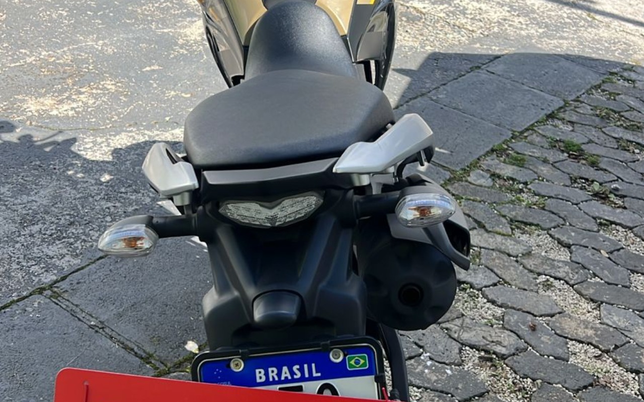 imagem-https://www.socarrao.com.br/sc-vehicle-images-prod/3646671/1788545724580-V2hhdHNBcHAgSW1hZ2UgMjAyNi0wOS0wMSBhdCAxMy40Ni4zNy5qcGVn.jpeg