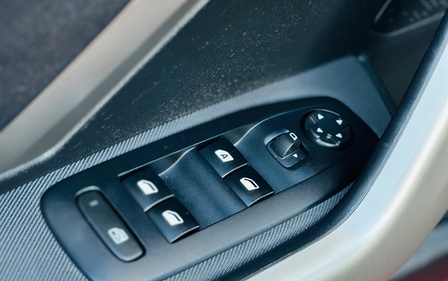 imagem-https://www.socarrao.com.br/sc-vehicle-images-prod/3646787/1789733125840-gb-c046fa2.jpeg