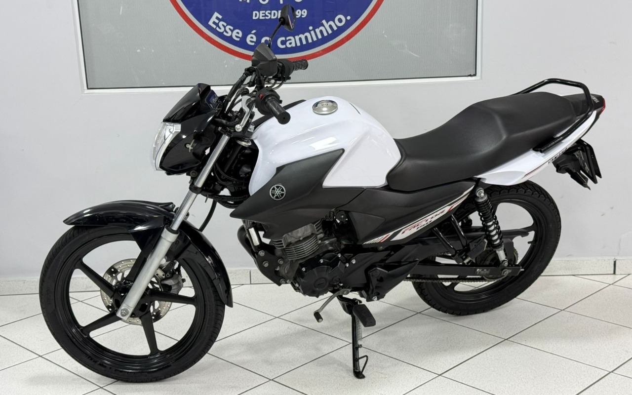 imagem-https://www.socarrao.com.br/sc-vehicle-images-prod/3646811/1788545993469-V2hhdHNBcHAgSW1hZ2UgMjAyNi0wOS0wNCBhdCAxMi4yNi41OSAoNCkuanBlZw.jpeg
