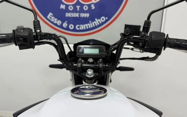 imagem-https://www.socarrao.com.br/sc-vehicle-images-prod/3646811/1788545993887-V2hhdHNBcHAgSW1hZ2UgMjAyNi0wOS0wNCBhdCAxMi4yNy4wMCAoNCkuanBlZw.jpeg