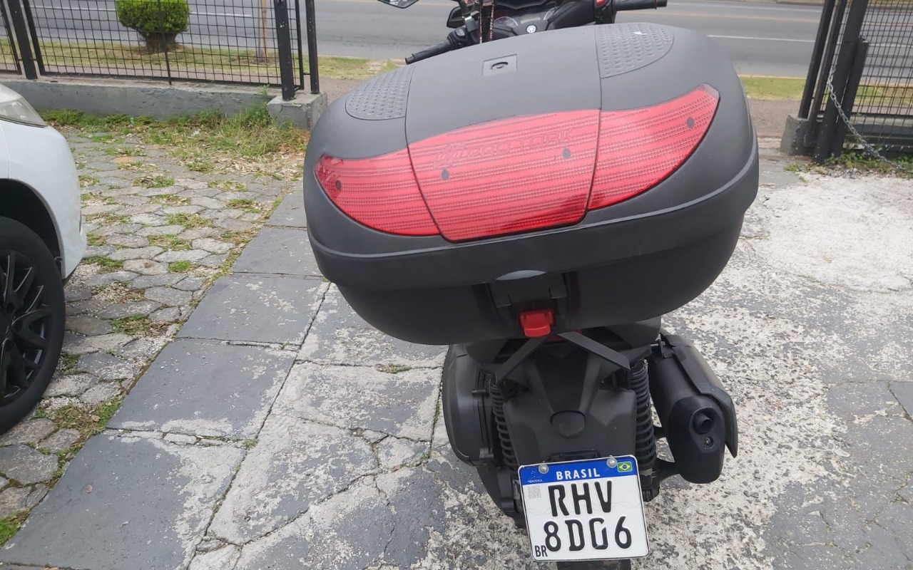 imagem-https://www.socarrao.com.br/sc-vehicle-images-prod/3646946/1788546838214-V2hhdHNBcHAgSW1hZ2UgMjAyNi0wOS0wNCBhdCAxNS4yNi41OCAoMSkuanBlZw.jpeg