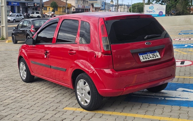imagem-https://www.socarrao.com.br/sc-vehicle-images-prod/3647053/1788546981664-V2hhdHNBcHAgSW1hZ2UgMjAyNi0wOS0wMyBhdCAxMS41OC4xOS5qcGVn.jpeg