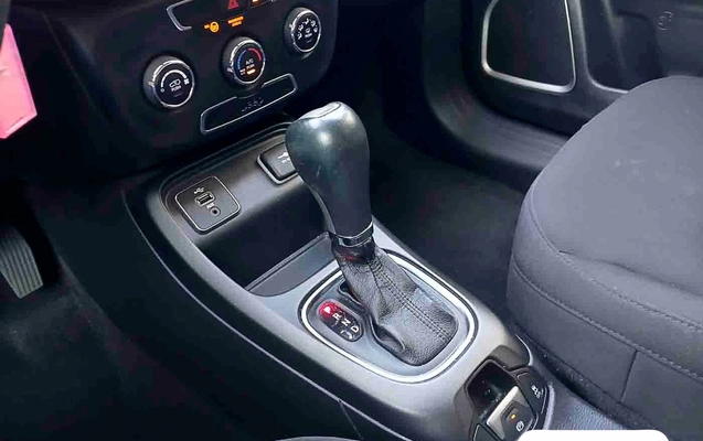 imagem-https://www.socarrao.com.br/sc-vehicle-images-prod/3647103/1789161805038-ece9a08d-c74e-4961-bdb1-33aa409bf1f9.jpg