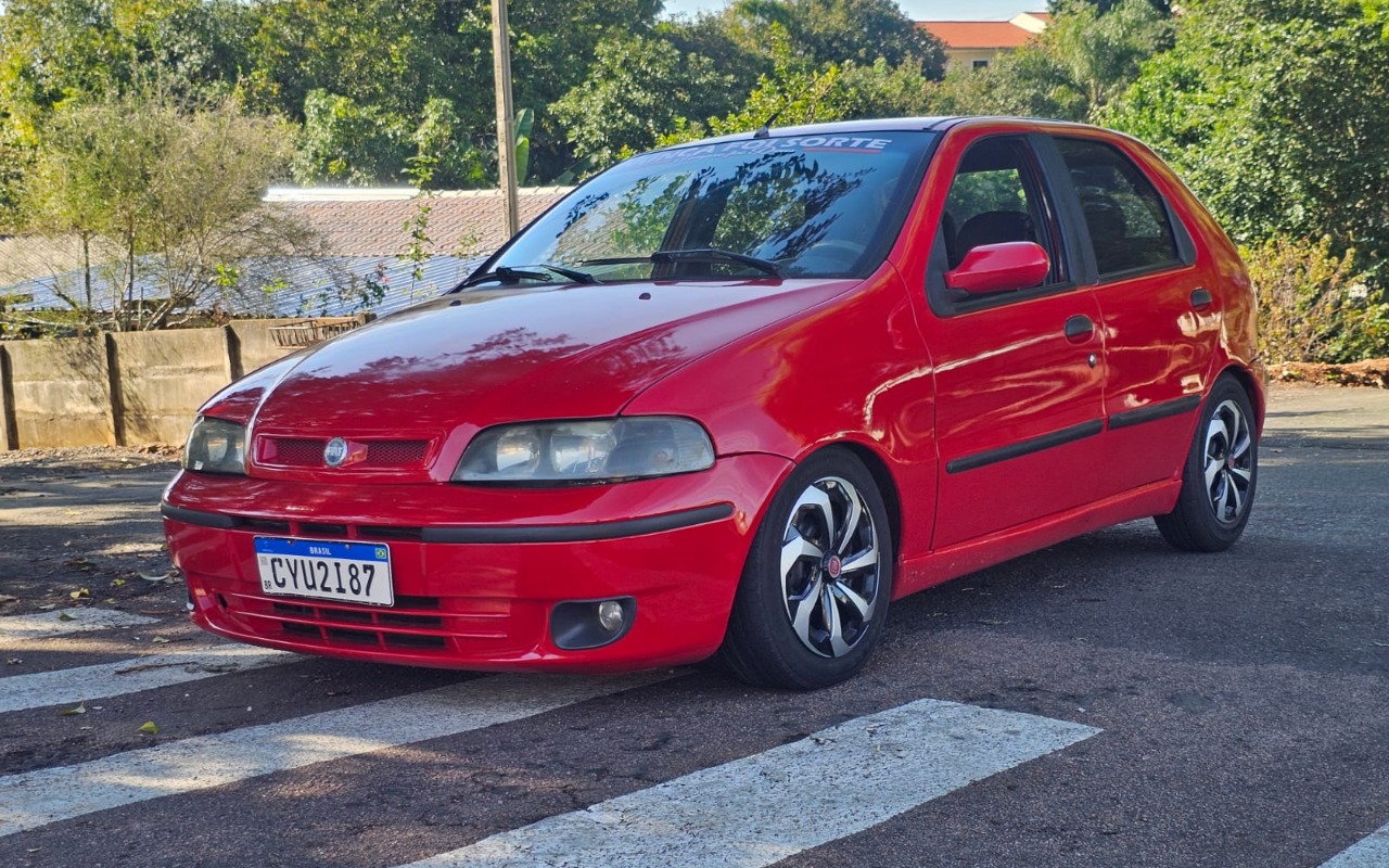 Fiat Palio 2001 Vermelho — foto 1 de 3