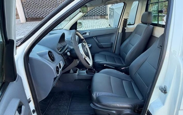 imagem-https://www.socarrao.com.br/sc-vehicle-images-prod/3647289/1788547624521-8343205_16_B_773a632b63.jpeg