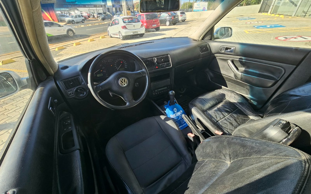 imagem-https://www.socarrao.com.br/sc-vehicle-images-prod/3647302/1788547803542-V2hhdHNBcHAgSW1hZ2UgMjAyNi0wOS0wMyBhdCAxMS4xOS4xOSAoMikuanBlZw.jpeg