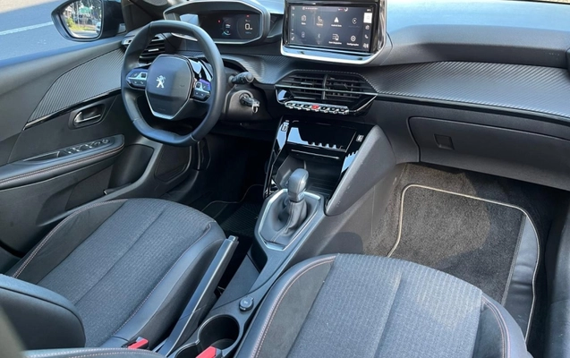 imagem-https://www.socarrao.com.br/sc-vehicle-images-prod/3647305/1789680070171-Sz6l0pPBR6XckqGbWgi0FONjVl4gxIGR.jpg